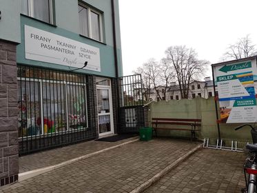 Budynek z zewnątrz